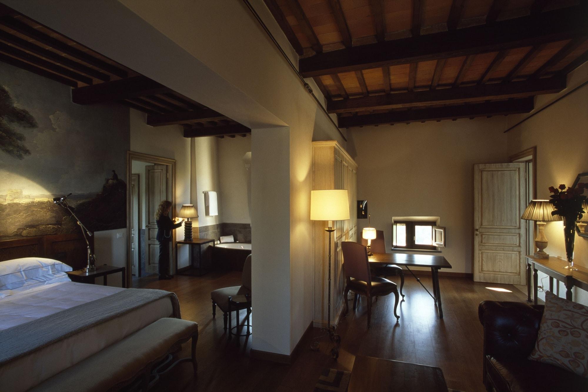 Castel Monastero - The Leading Hotels Of The World Castelnuovo Berardenga Eksteriør bilde