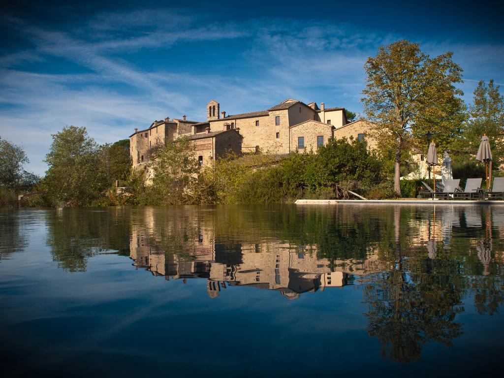 Castel Monastero - The Leading Hotels Of The World Castelnuovo Berardenga Eksteriør bilde